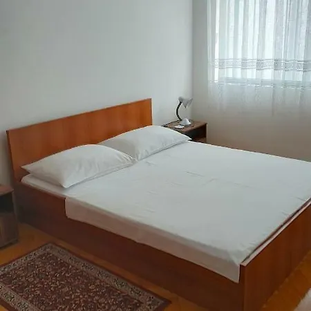 Danica Omis Appartement Duće